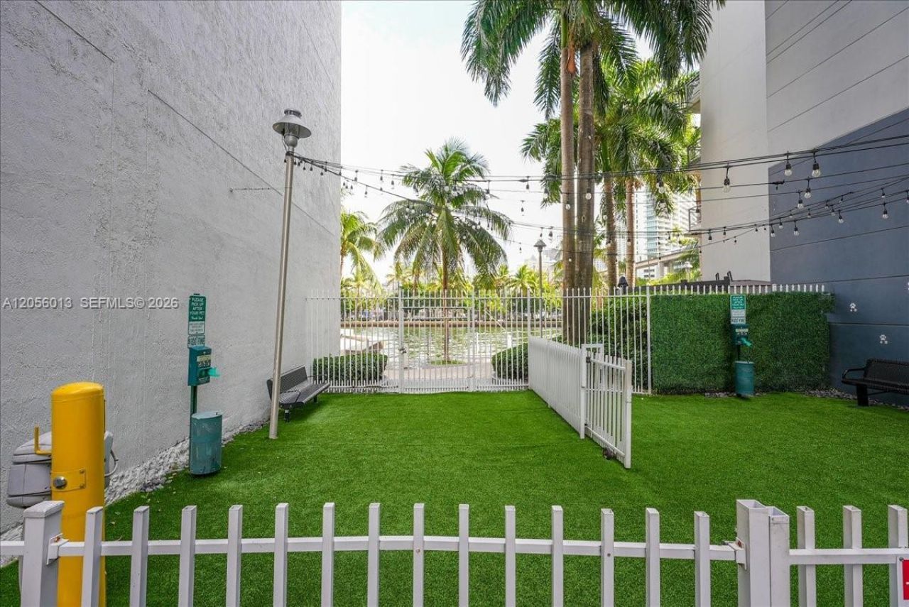 690 SW 1st Ct, Unit 2306, Miami, FL 33130 Photo