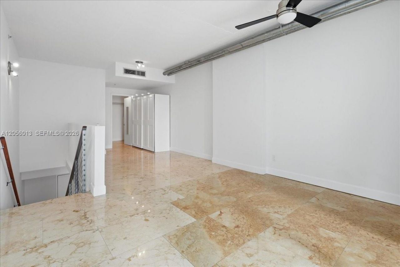 690 SW 1st Ct, Unit 2306, Miami, FL 33130 Photo