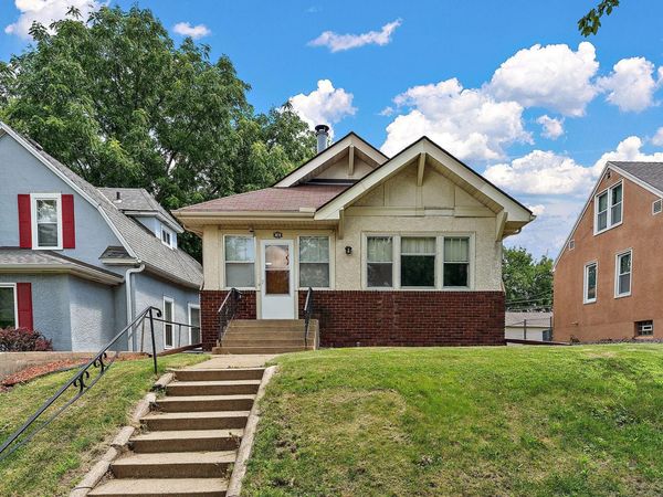 3010 James Avenue N, Minneapolis, MN 55411