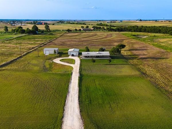 401 County Road 330, Granger, TX 76530