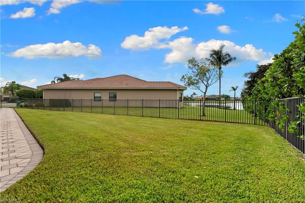 3999 Bering Ct , Naples, FL 34119 Photo