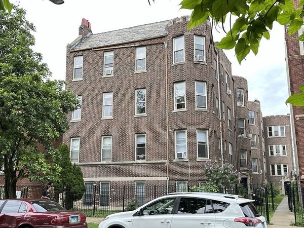 2021 N Humboldt Boulevard , Unit 2E, Chicago, IL 60647
