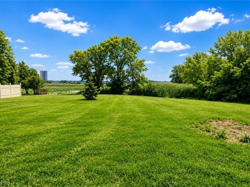111 W Catawba Road, Port Clinton, OH 43452 Photo 3