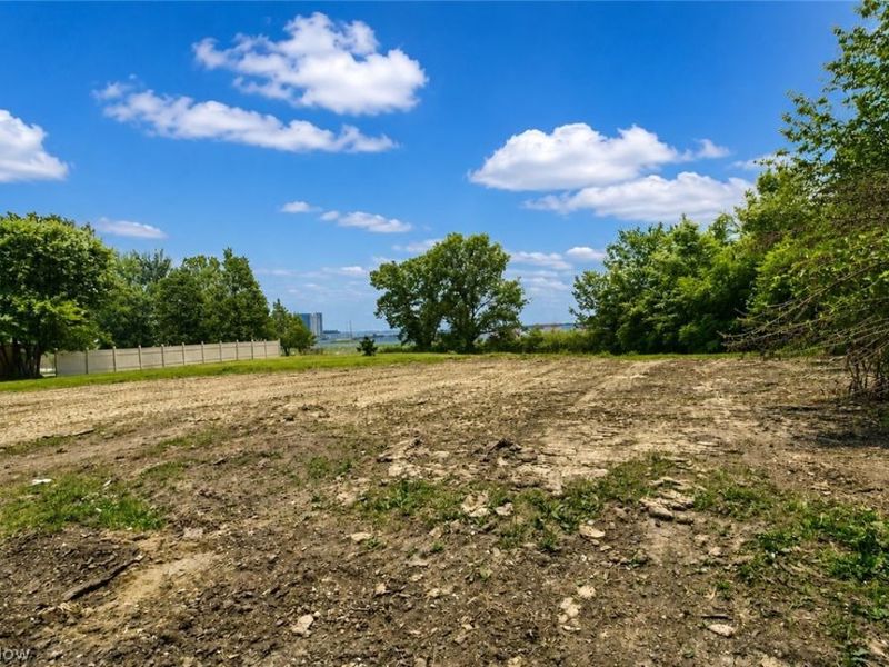 111 W Catawba Road, Port Clinton, OH 43452 Photo 7
