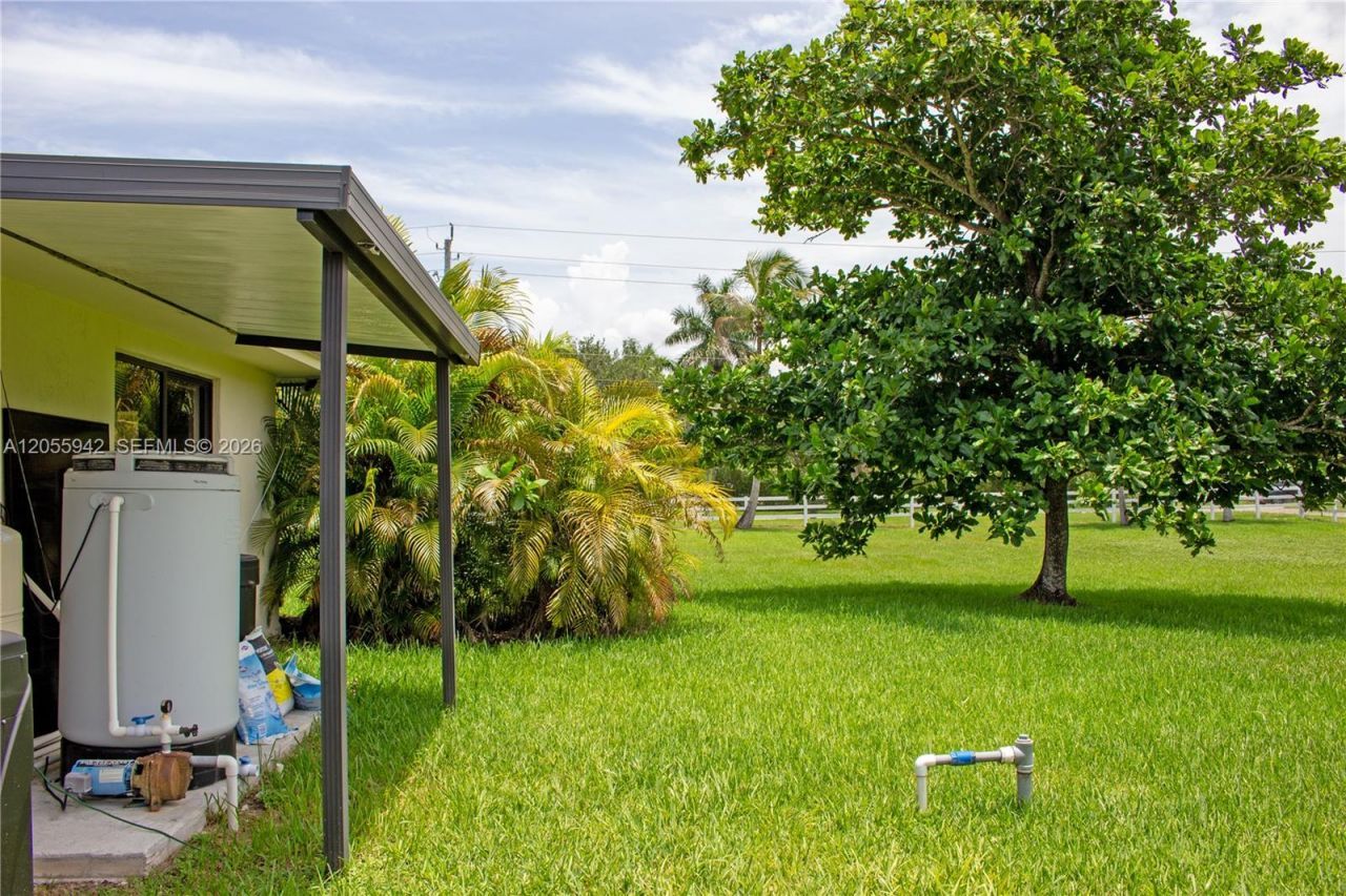 5301 SW 178th Ave, Southwest Ranches, FL 33331 Photo