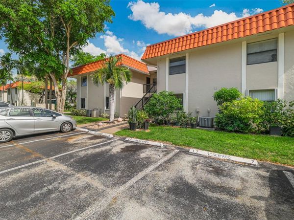 9732 Hammocks Blvd, Unit 203-17, Miami, FL 33196