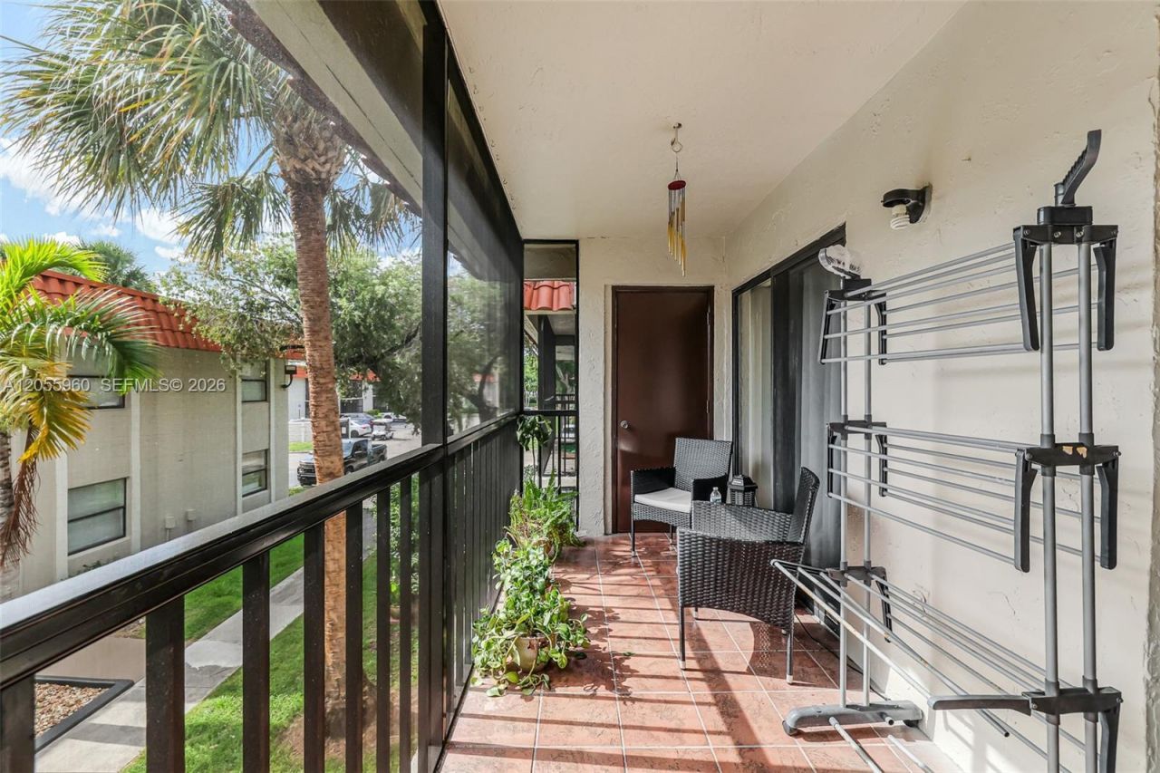 9732 Hammocks Blvd, Unit 203-17, Miami, FL 33196 Photo