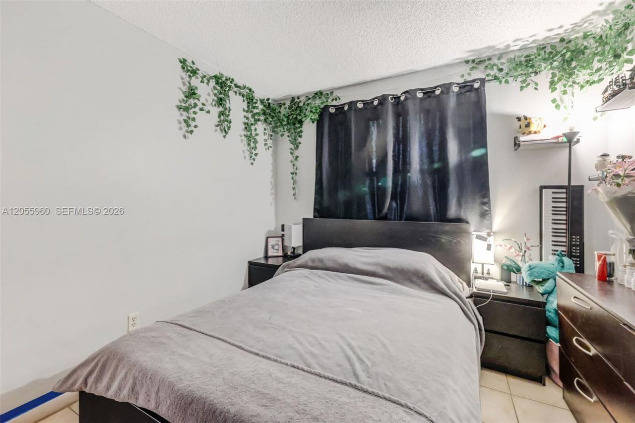 9732 Hammocks Blvd, Unit 203-17, Miami, FL 33196 Photo
