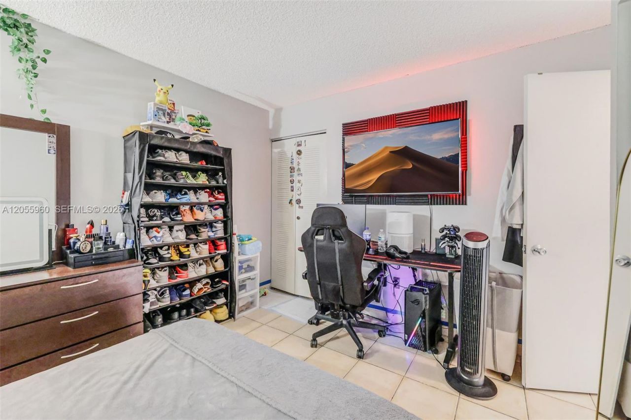 9732 Hammocks Blvd, Unit 203-17, Miami, FL 33196 Photo