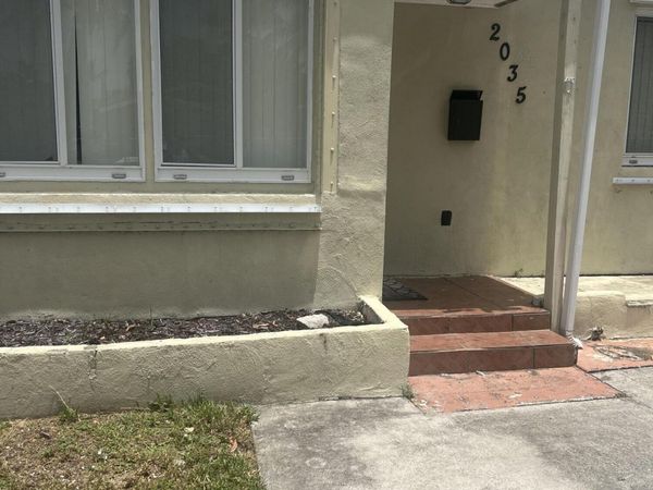 2035 RODMAN Street, Hollywood, FL 33020
