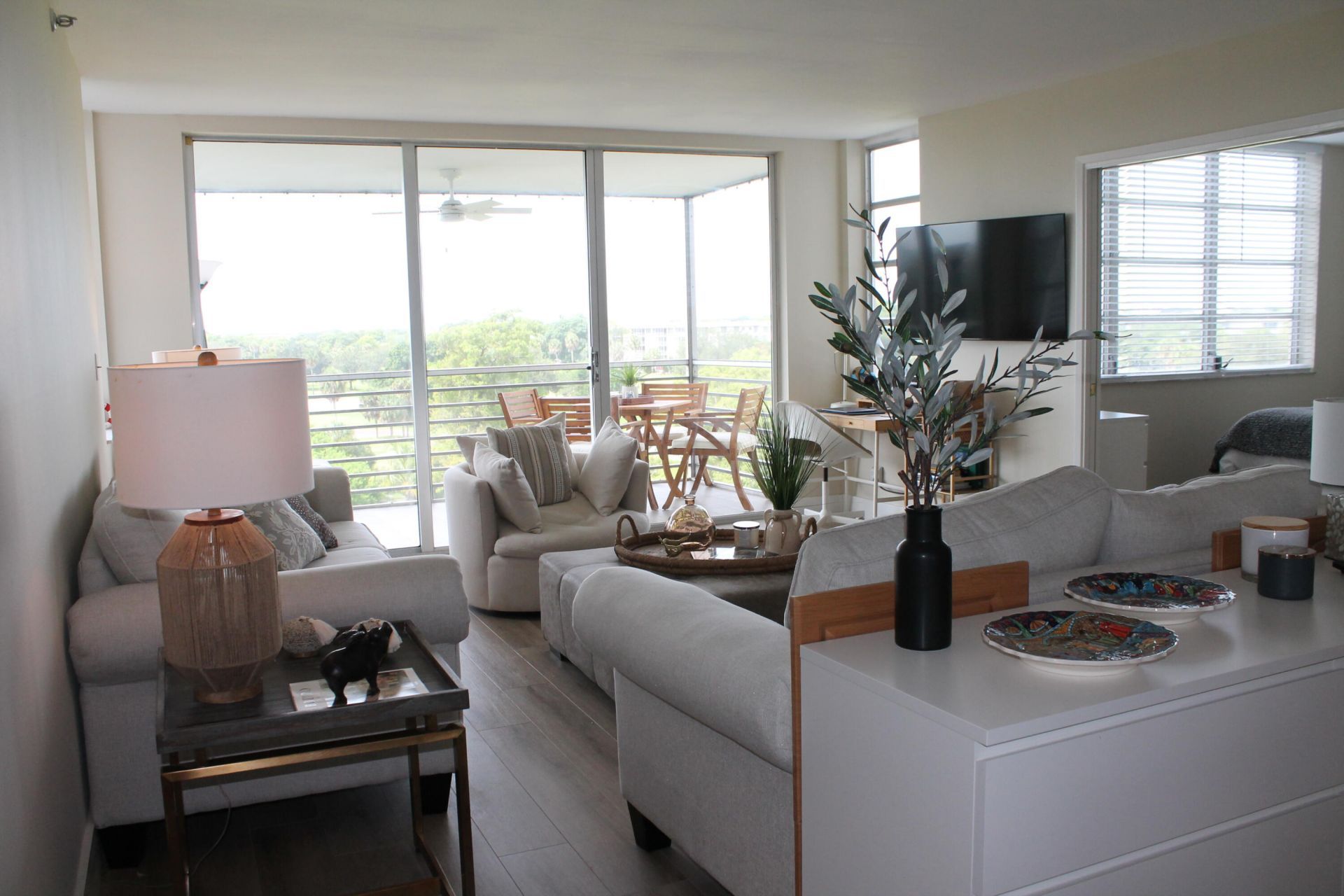 3520 Oaks Way, Unit 607, Pompano Beach, FL 33069 Photo