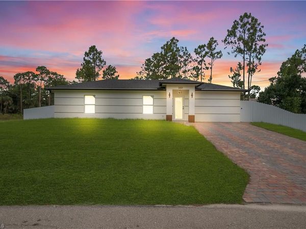 201 Homewood AVE S, LEHIGH ACRES, FL 33974