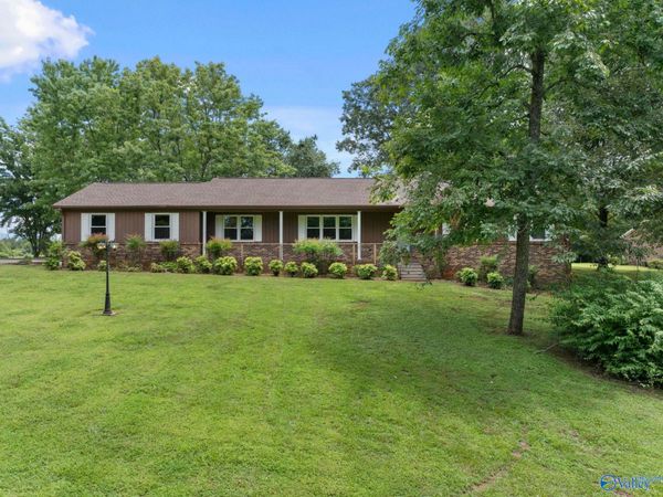 450 Ramblewood Drive, Rogersville, AL 35652