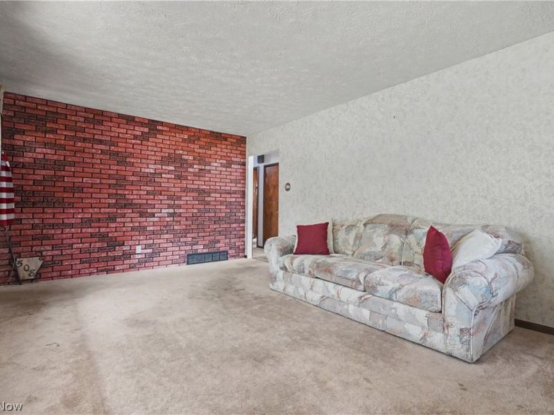 508 Loomis Avenue, Cuyahoga Falls, OH 44221 Photo 12