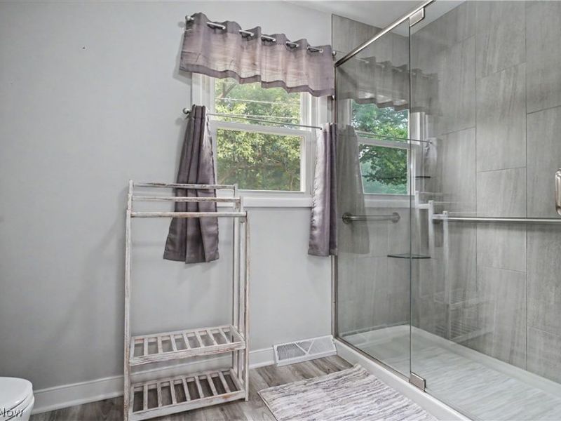 508 Loomis Avenue, Cuyahoga Falls, OH 44221 Photo 19