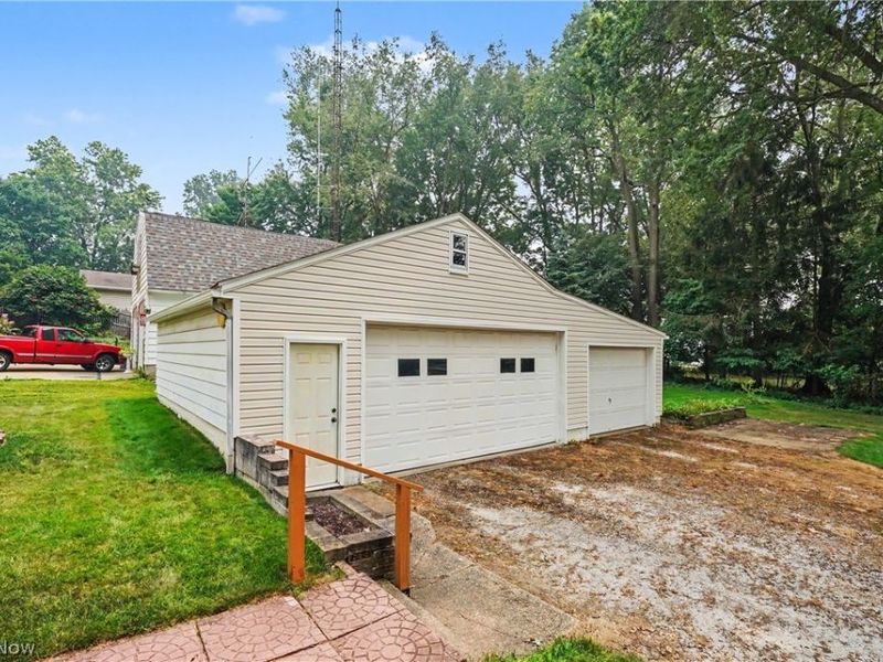 508 Loomis Avenue, Cuyahoga Falls, OH 44221 Photo 2
