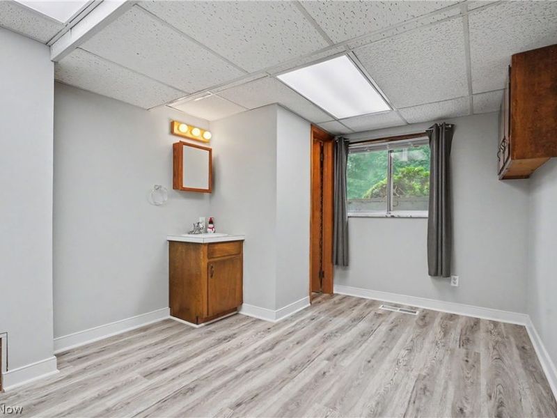 508 Loomis Avenue, Cuyahoga Falls, OH 44221 Photo 20