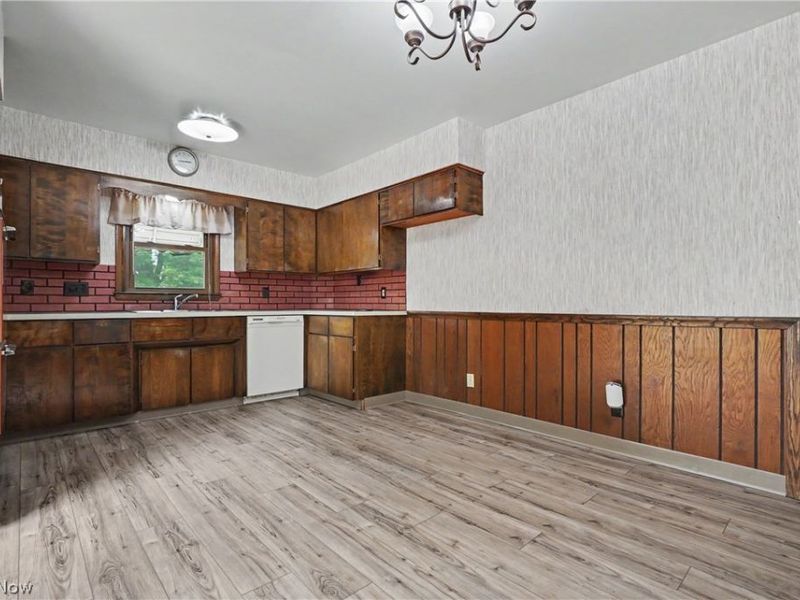 508 Loomis Avenue, Cuyahoga Falls, OH 44221 Photo 7