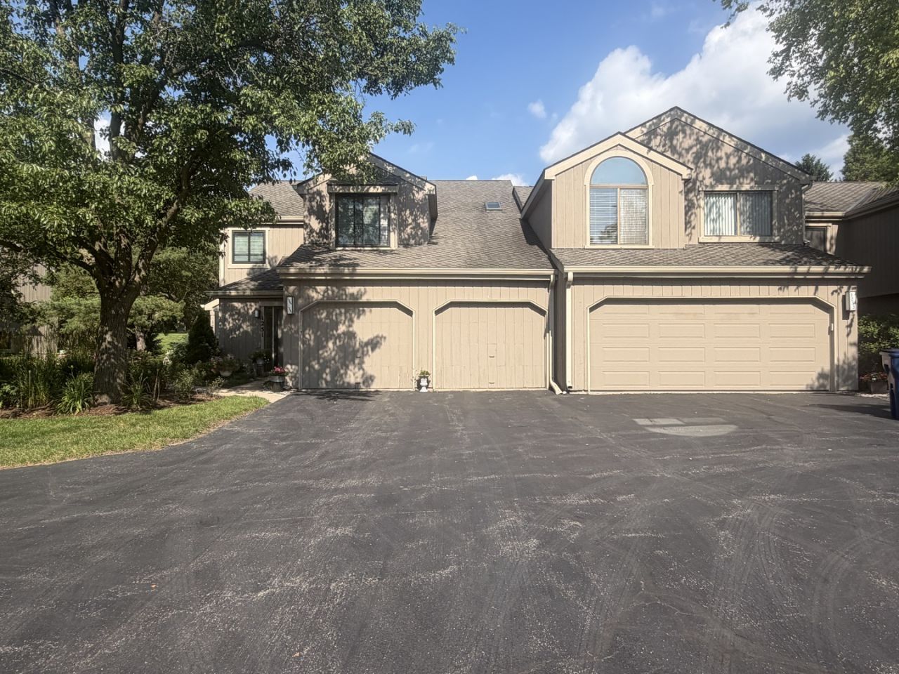 1249 Oak Hill Road, Unit CONDO, Lake Barrington, IL 60010 Main Photo