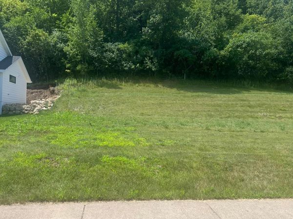 2567 Clubhouse Drive , Lake City, MN 55041