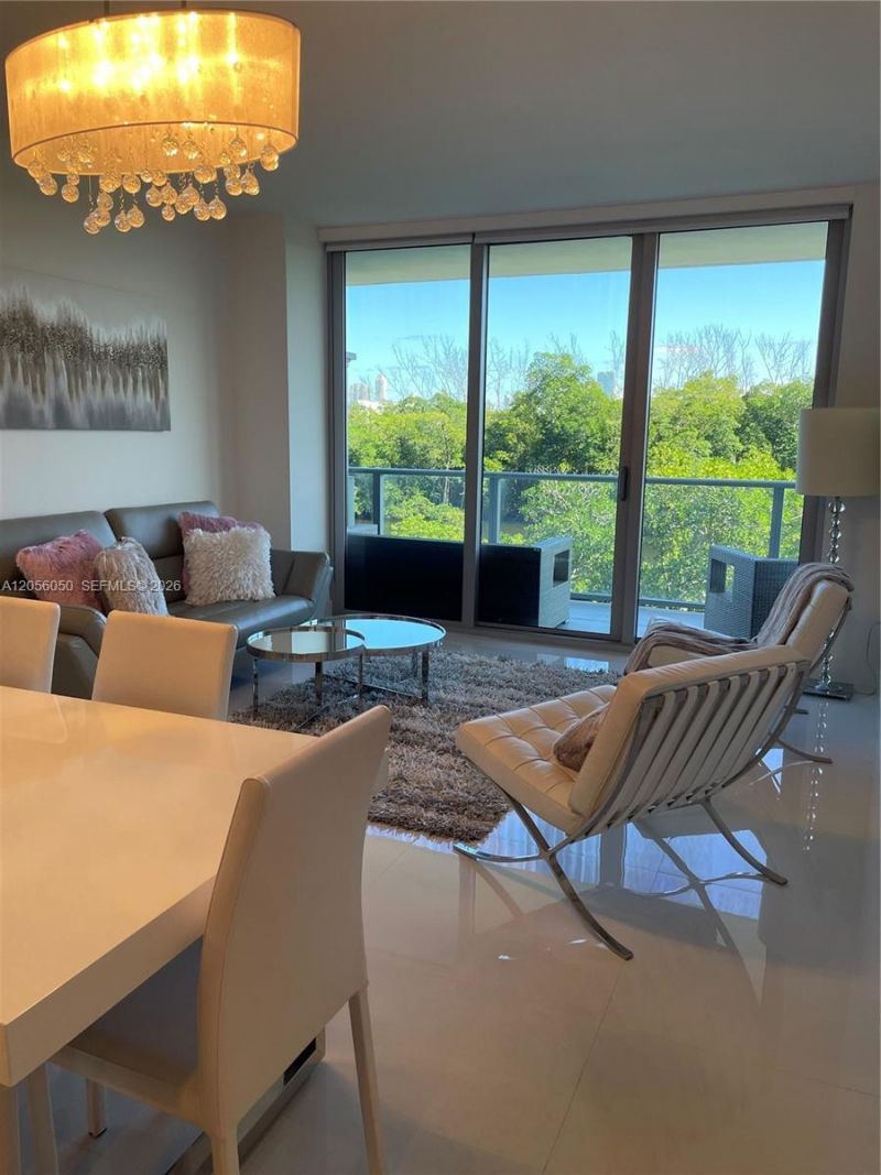 16385 Biscayne Blvd , Unit 316, North Miami Beach, FL 33160 Photo