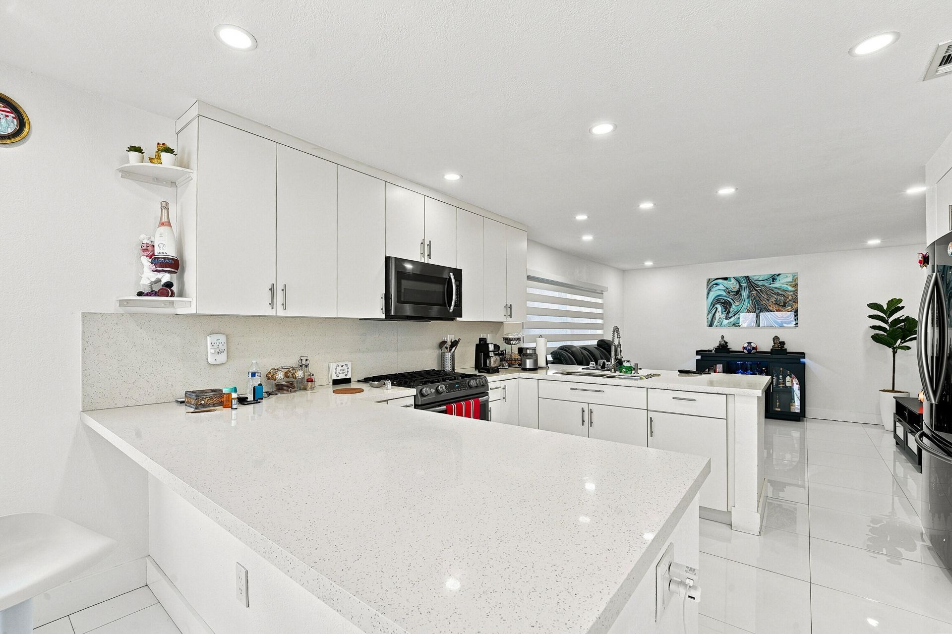 19242 NW 89th Avenue, Hialeah, FL 33018 Photo