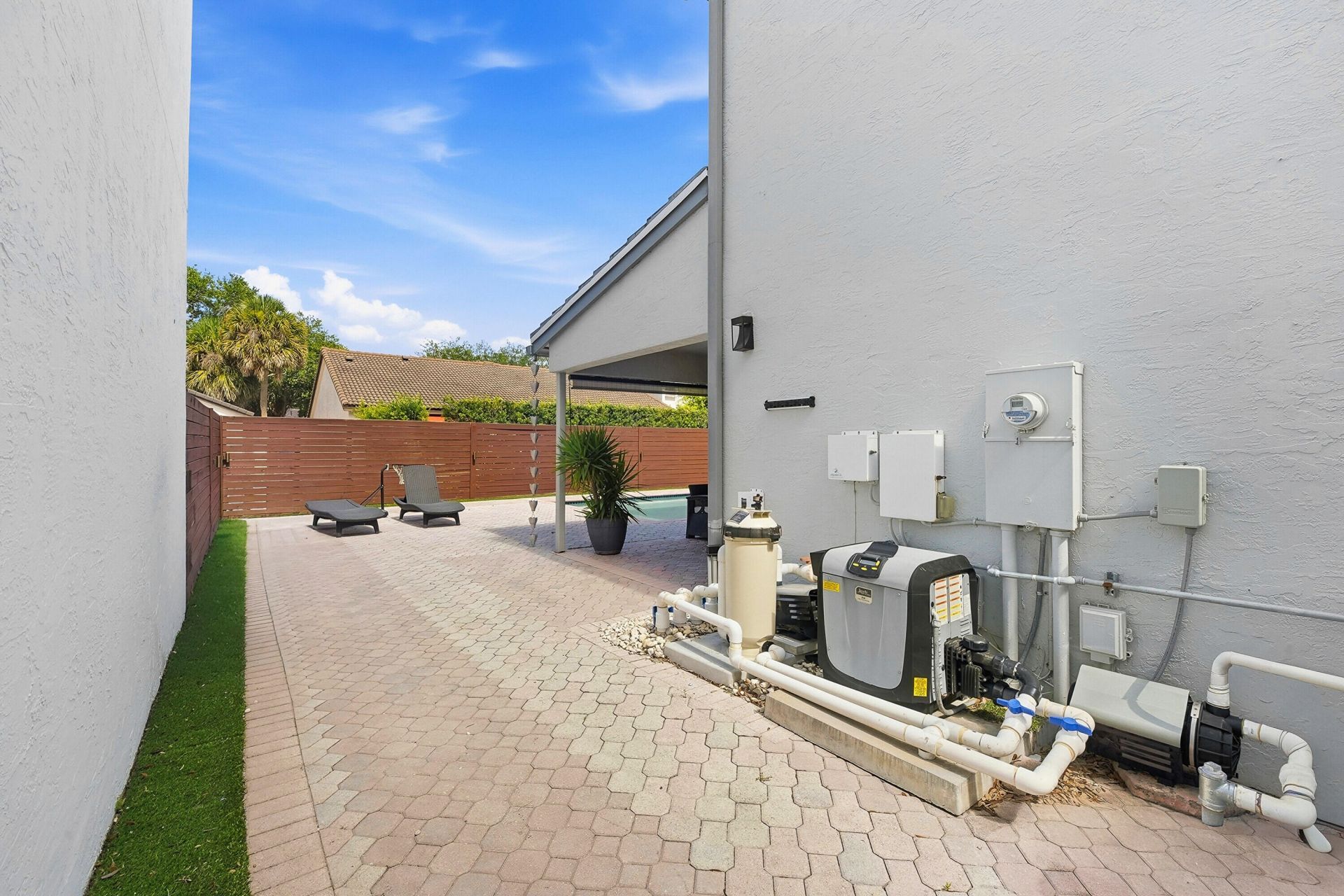 19242 NW 89th Avenue, Hialeah, FL 33018 Photo