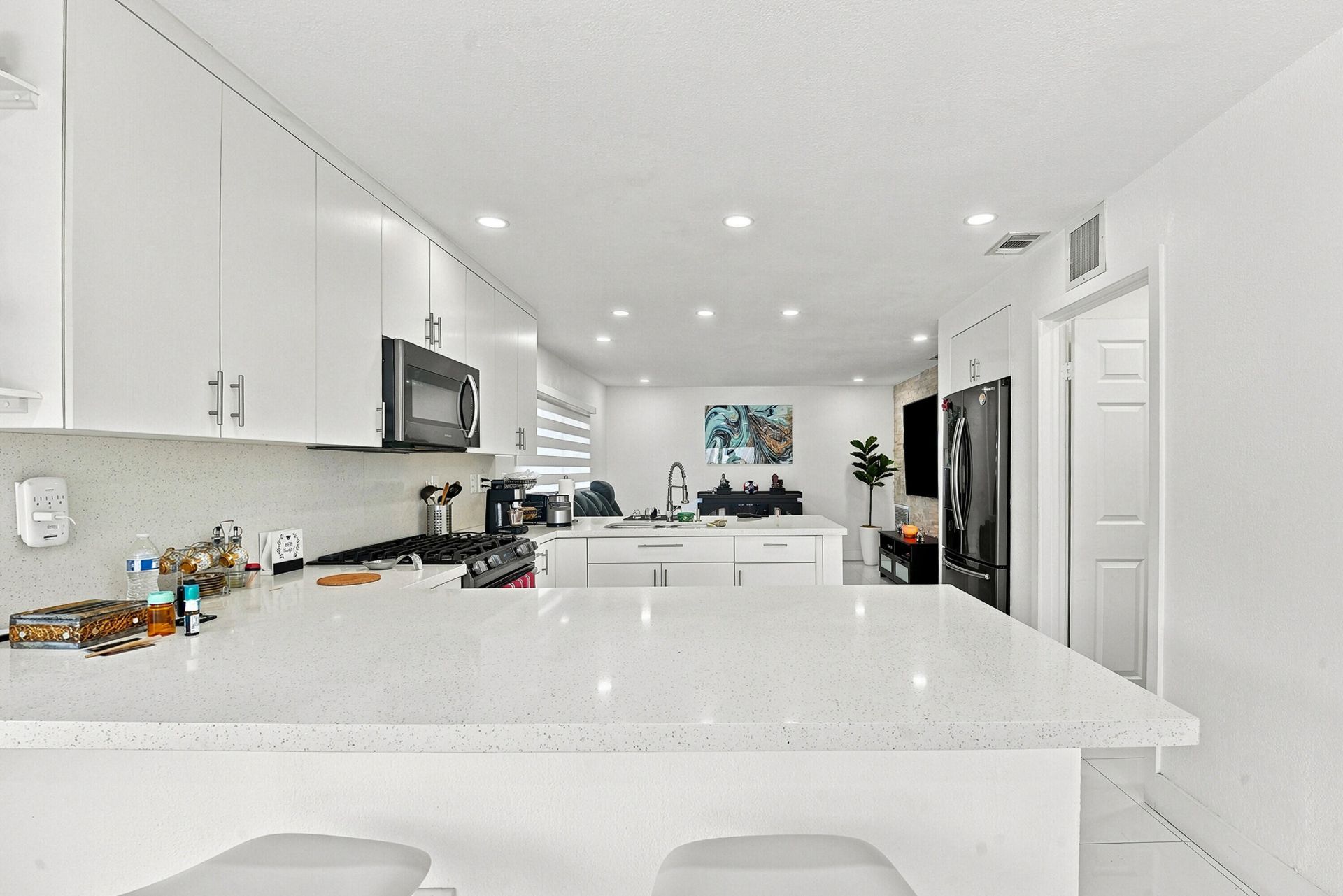 19242 NW 89th Avenue, Hialeah, FL 33018 Photo