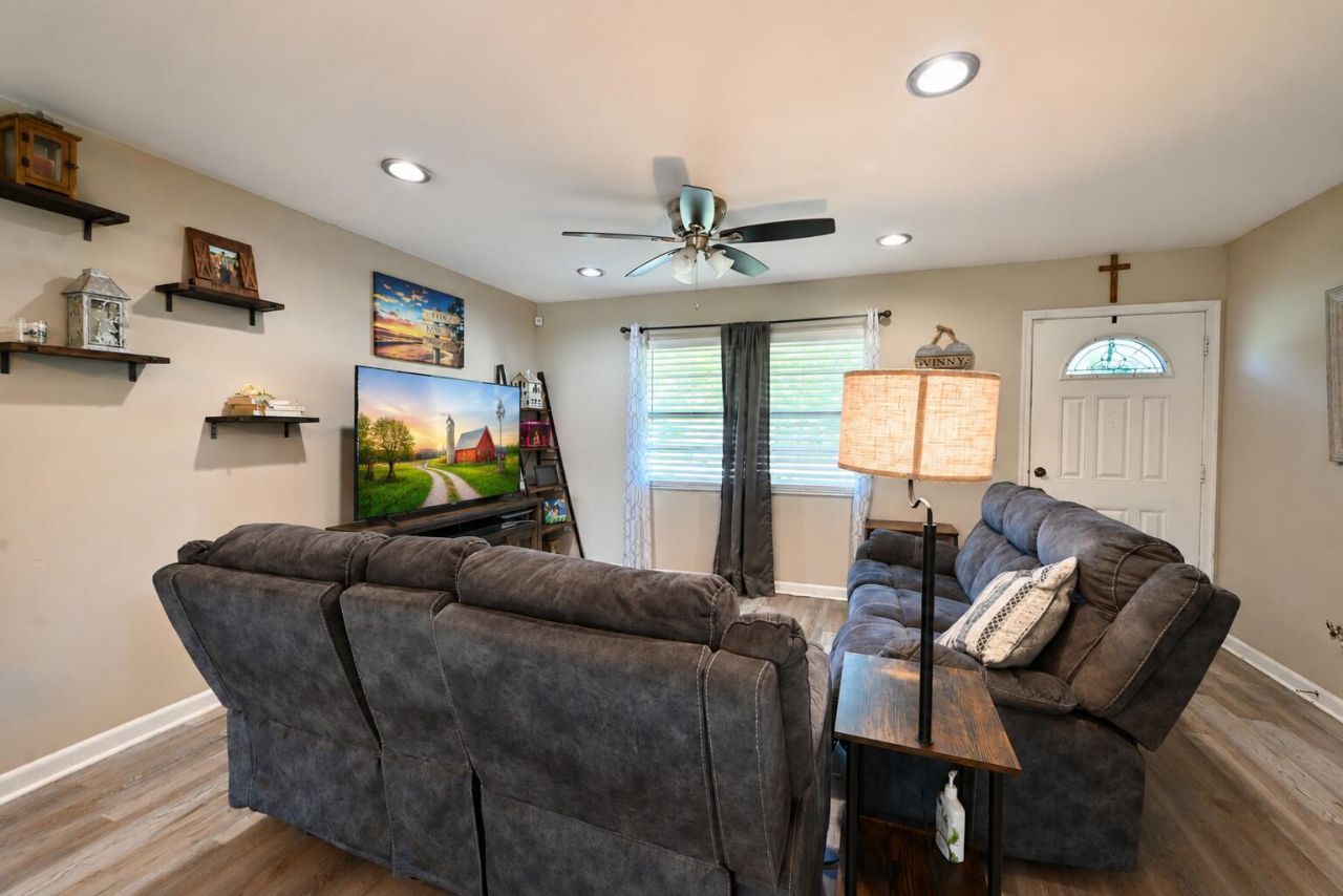 4703 Myrtle Drive, Fort Pierce, FL 34982 Photo