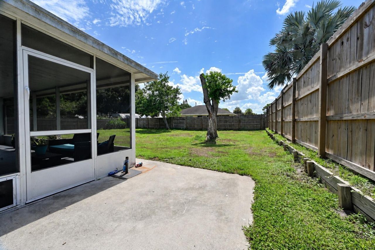 4703 Myrtle Drive, Fort Pierce, FL 34982 Photo