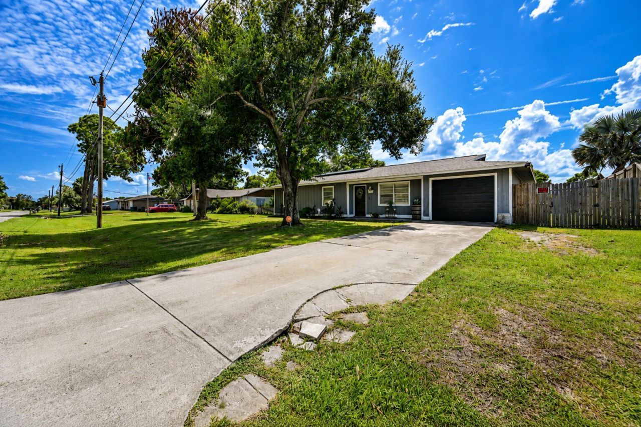 4703 Myrtle Drive, Fort Pierce, FL 34982 Photo