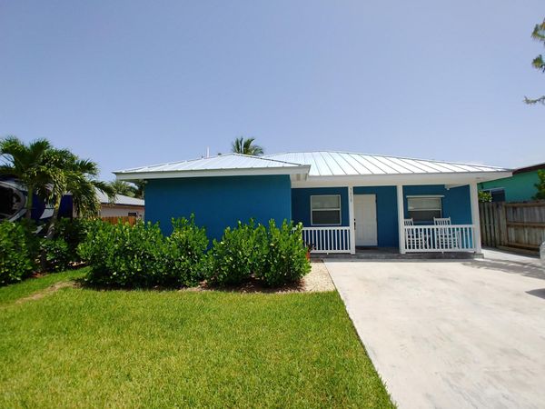 3458 Canal Court, Jupiter, FL 33469