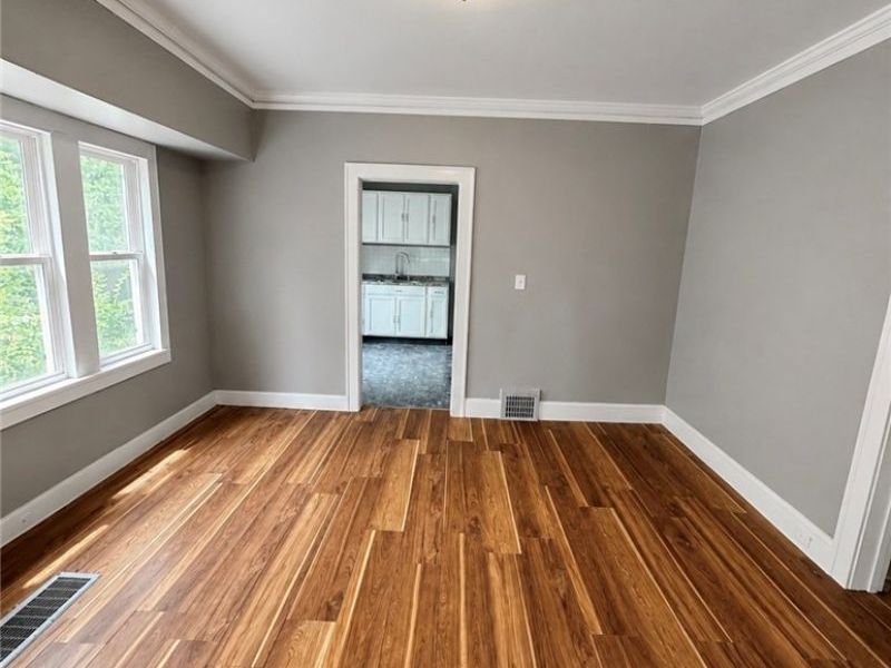 9901 Heath Avenue, Cleveland, OH 44104 Photo 4