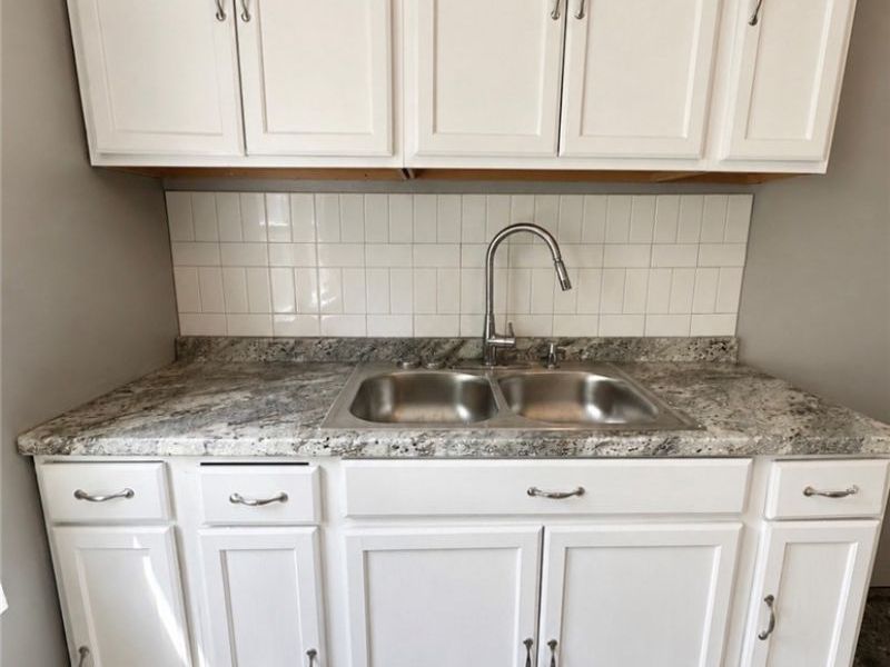 9901 Heath Avenue, Cleveland, OH 44104 Photo 6