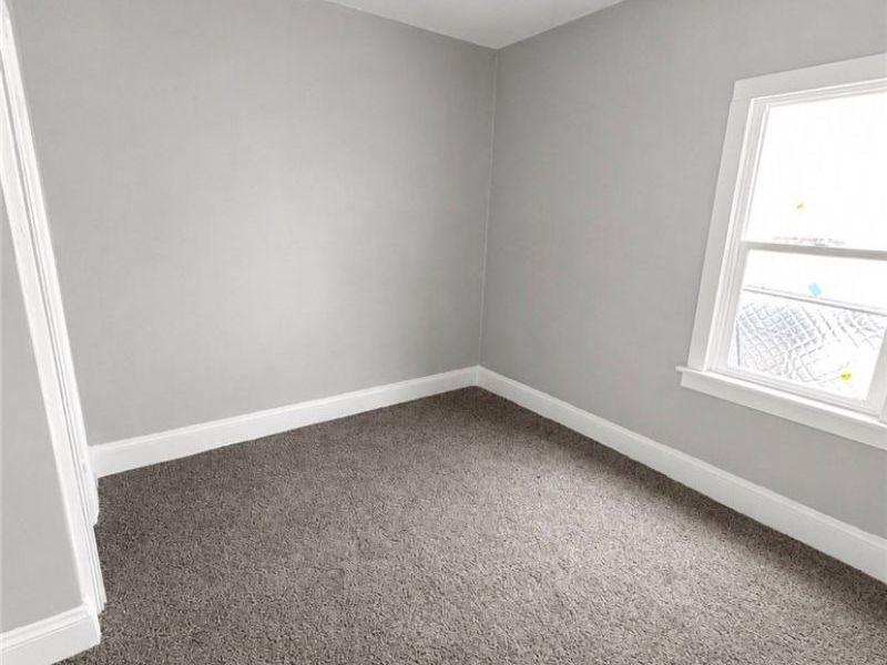 9901 Heath Avenue, Cleveland, OH 44104 Photo 9