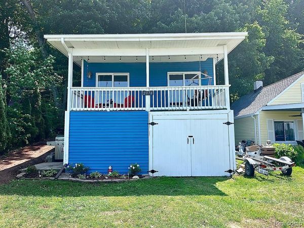 2076 Gray Park Drive, Oregon Twp, MI 48446