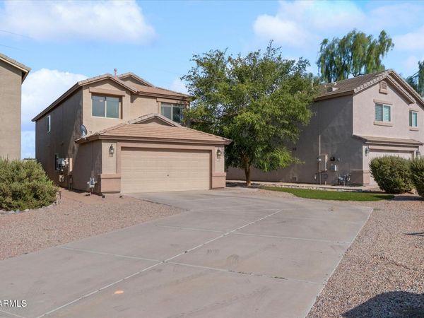 22455 N DAVIS Way, Maricopa, AZ 85138
