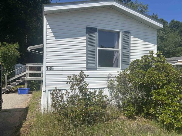 136 Sherwood Glen, Somersworth, NH 03878