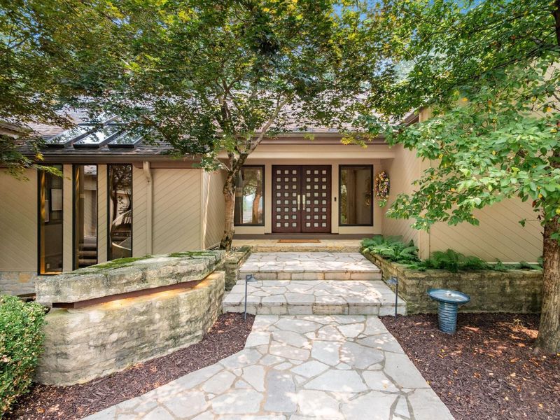 8483 Torwoodlee Court, Dublin, OH 43017 Photo 5