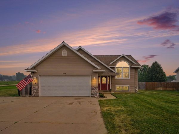 623 W 44th Street, Fremont, MI 49412