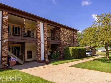 29948 Utica Road, Roseville, MI 48066