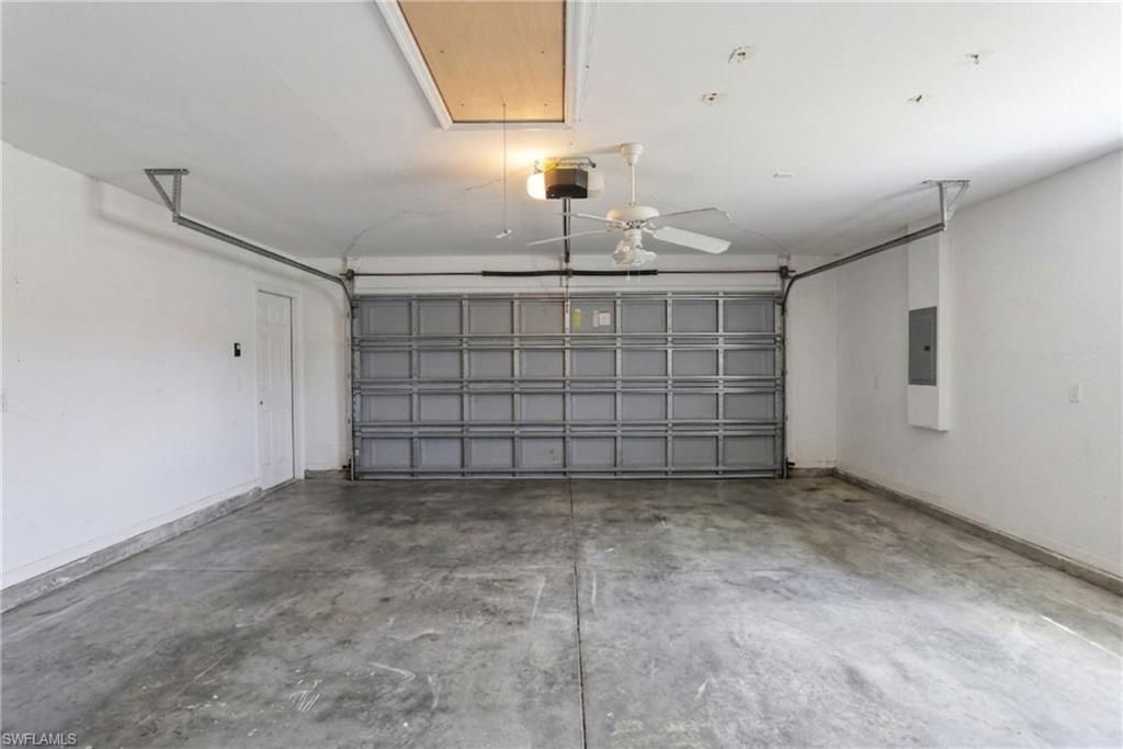 404 Parkdale Blvd, Lehigh Acres, FL 33974 Photo