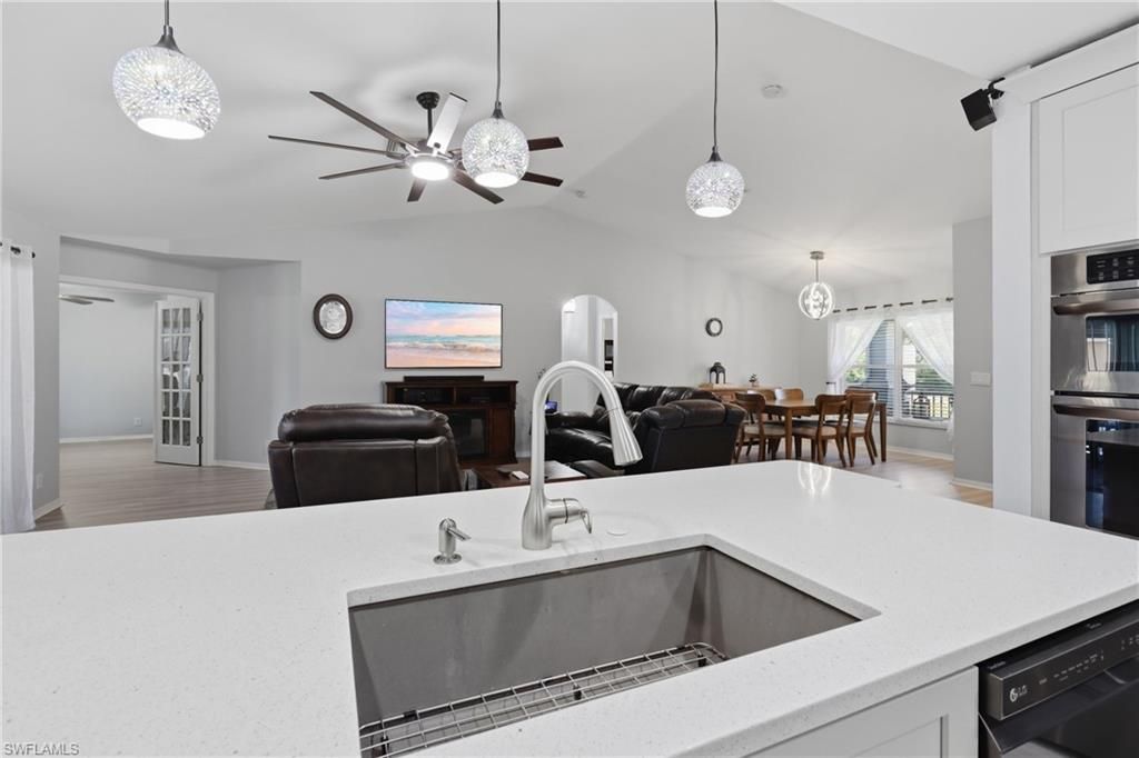 404 Parkdale Blvd, Lehigh Acres, FL 33974 Photo