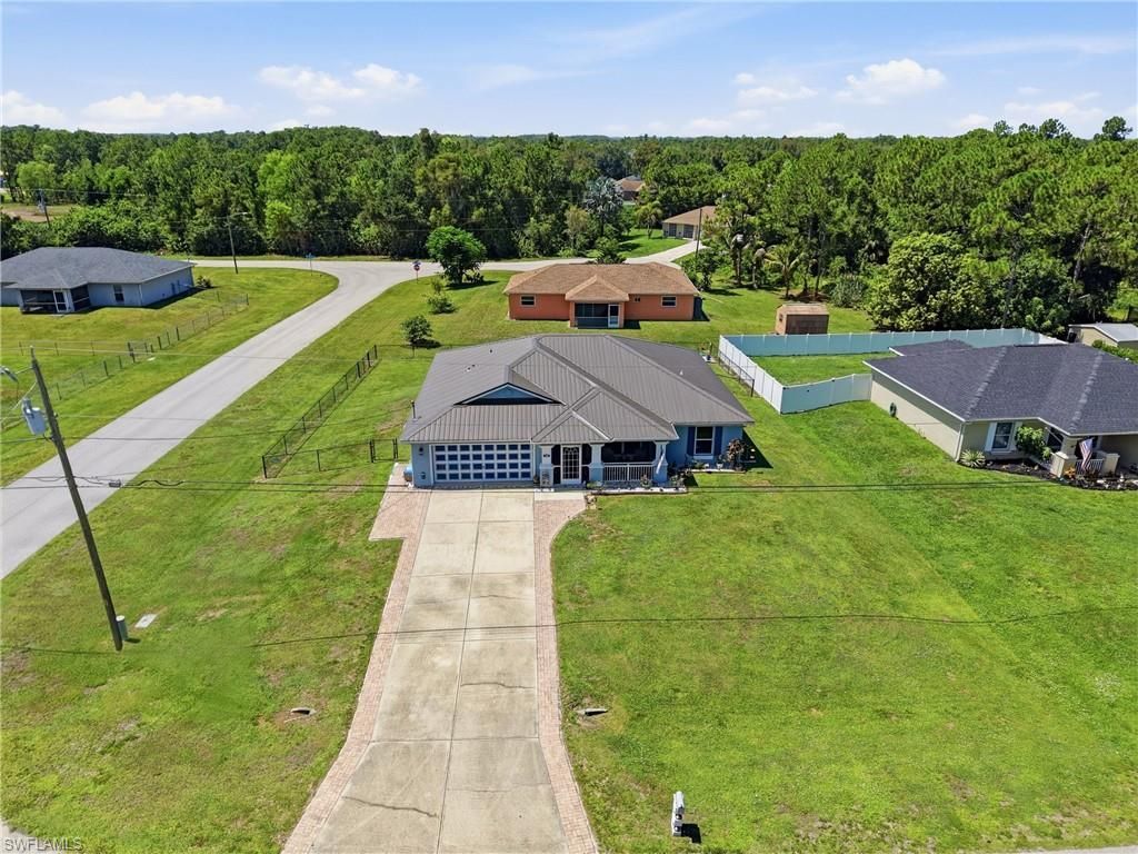 404 Parkdale Blvd, Lehigh Acres, FL 33974 Photo