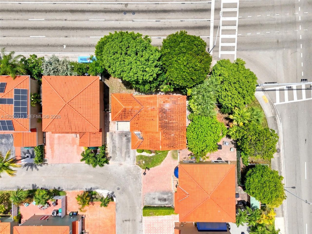 8684 NW 1st St, Miami, FL 33126 Photo