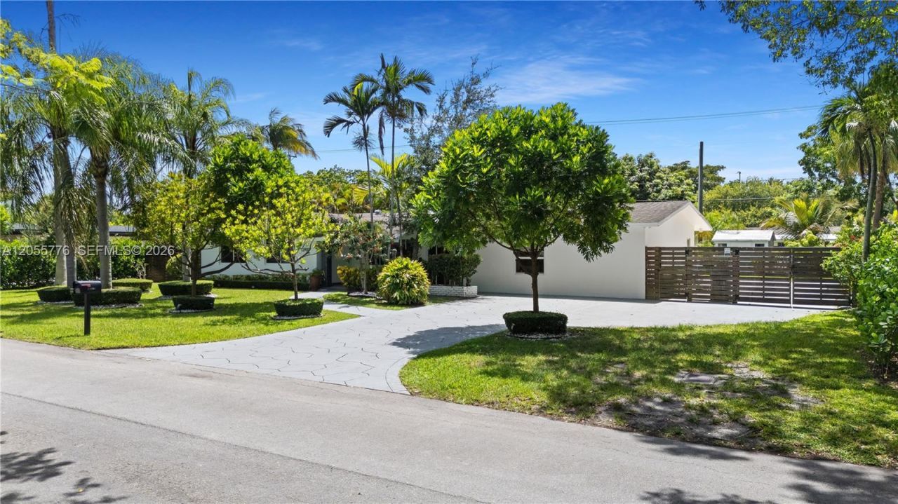 12900 SW 82nd Pl , Pinecrest, FL 33156 Photo