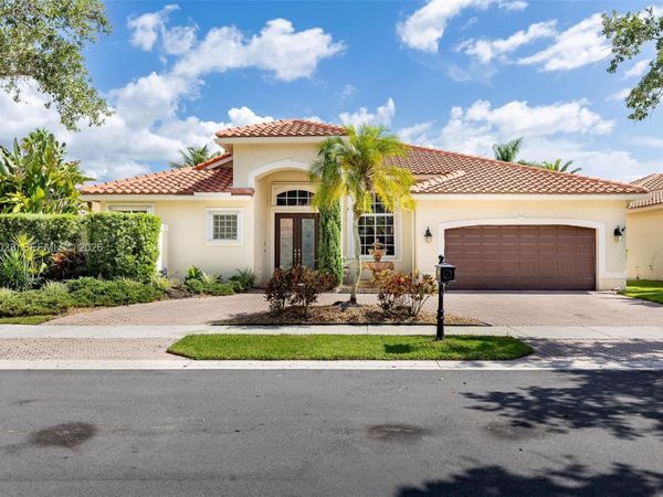 1359 Ginger Cir , Weston, FL 33326