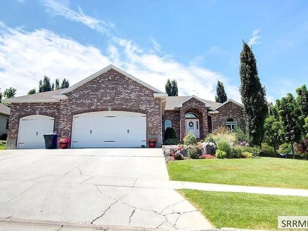 118 S Hidden Valley Road, REXBURG, ID 83440