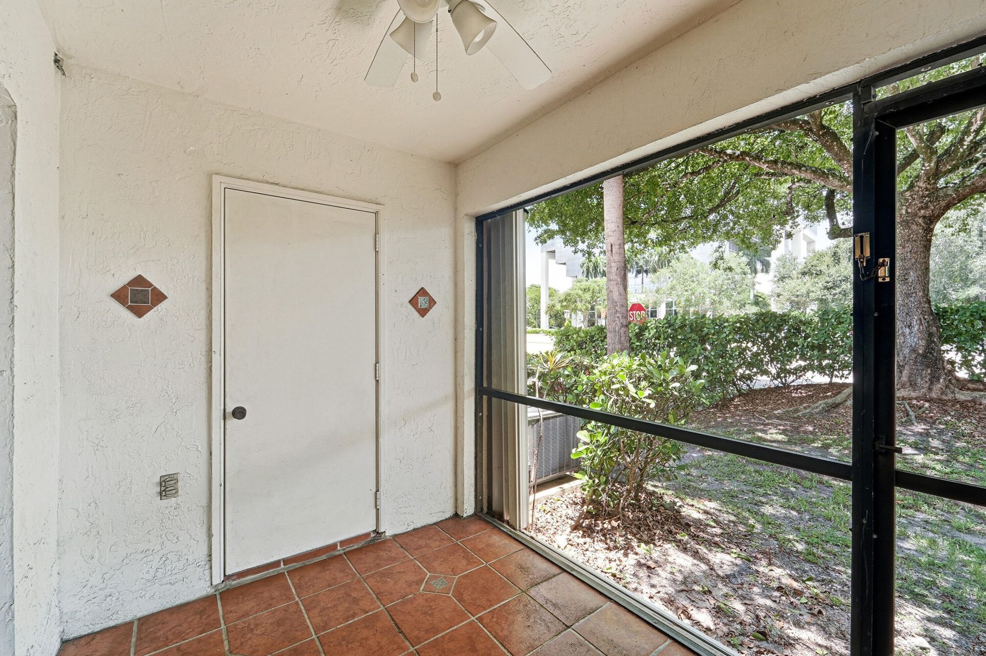 9641 Riverside Drive, Unit 1F, Coral Springs, FL 33071 Photo