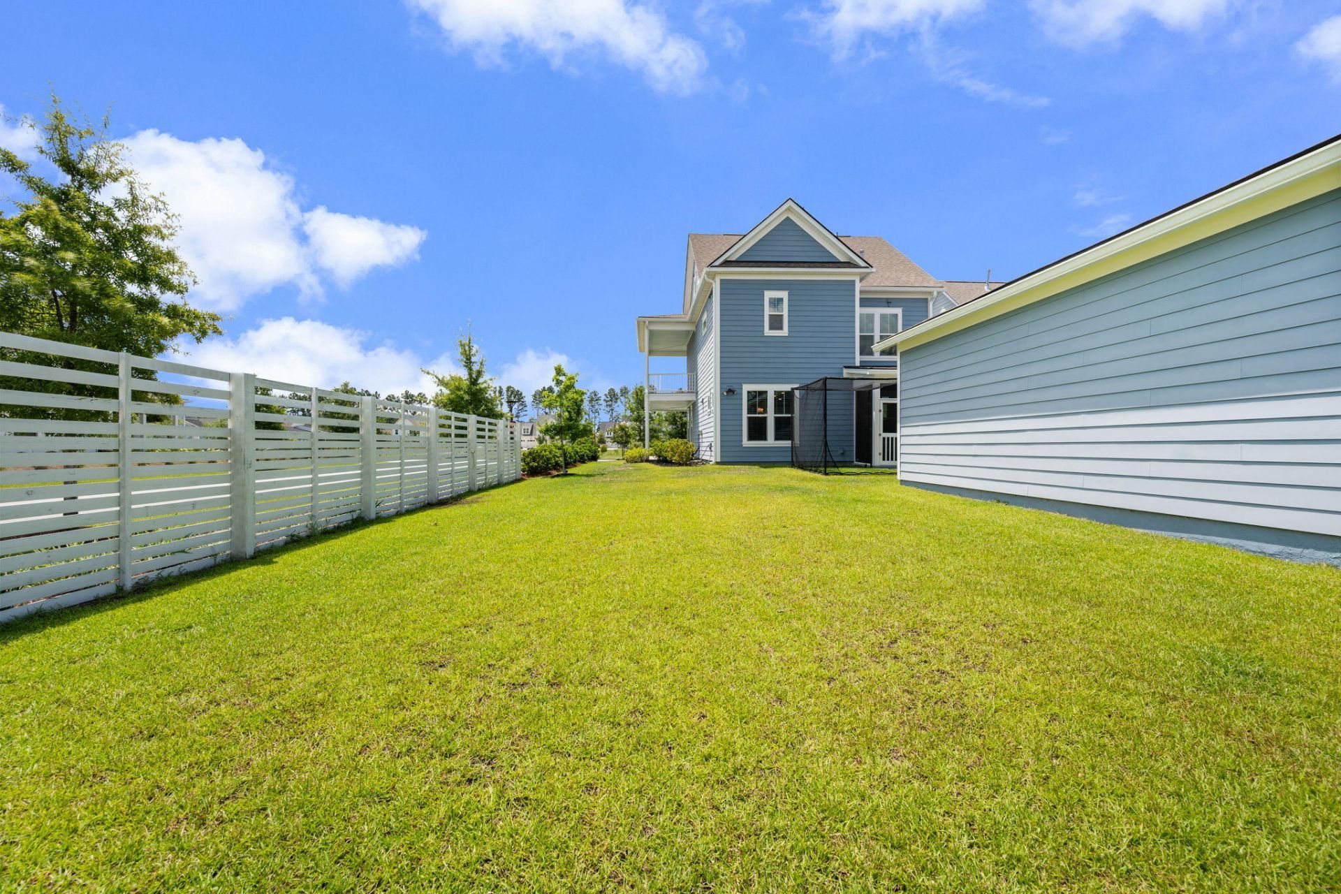 670 Blueway Avenue Photo 56